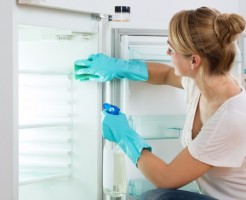 冷蔵庫のニオイをキレイに消臭させる6つのアイテム