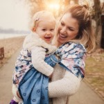 赤ちゃんの抱っこが簡単にできる「スリング」の正しい使い方