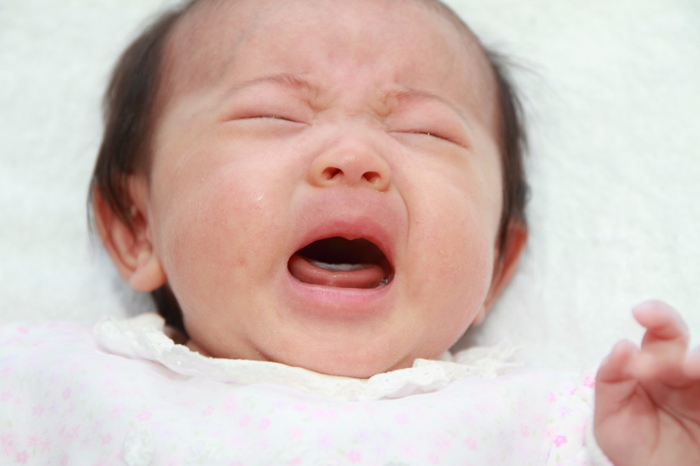赤ちゃんのしゃっくりが止まらない2つの原因と止める方法