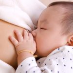 完全母乳を目指すママも知っておくべき「混合育児」のやり方