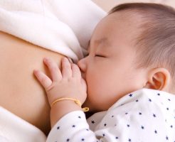 完全母乳を目指すママも知っておくべき「混合育児」のやり方