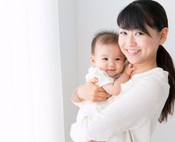 意外と知られていない、抱っこすると赤ちゃんが泣き止む理由