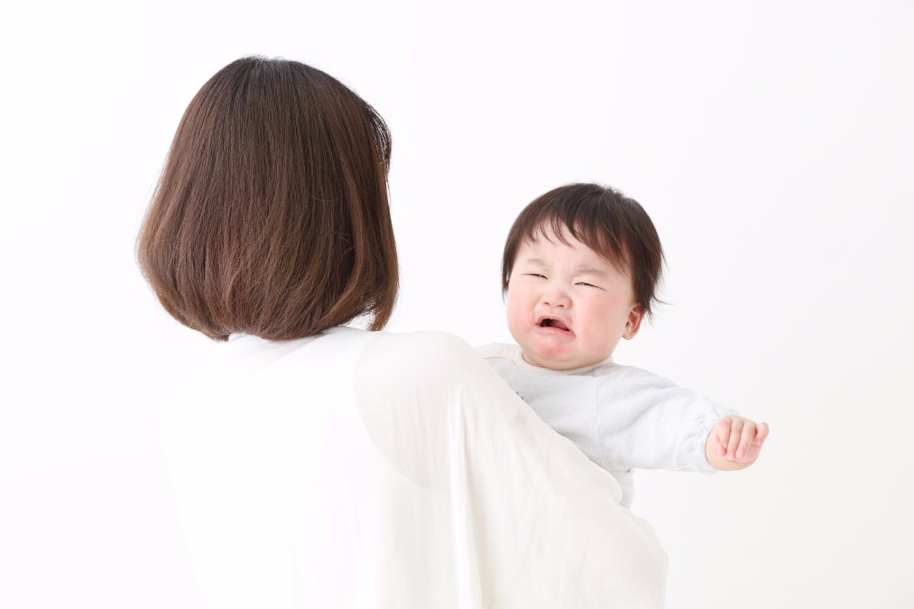 離乳食が3回になる、生後10ヶ月頃の赤ちゃんの夜泣きの原因