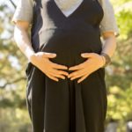 お腹の張りが増える妊娠9ヶ月、赤ちゃんの成長具合と過ごし方
