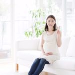 妊娠中の辛い便秘を薬を使わずにスッキリ解消する8の方法