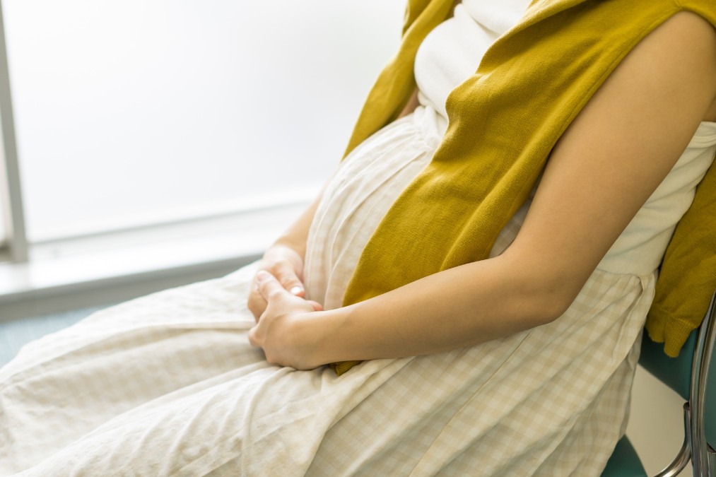 もうすぐ赤ちゃんに会える妊娠10ヶ月、お腹の張りの原因は？