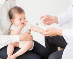赤ちゃんの予防接種はいつから？1歳までに受けるワクチンまとめ