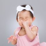 赤ちゃんのくしゃみが大人より多い4つの理由と減らす方法